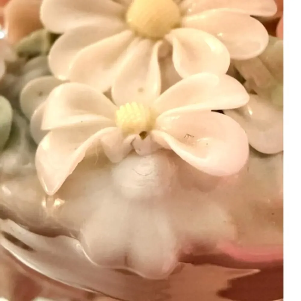 Lladro 1088 Girl With Flowers Basket & Dog Retired Porcelain Figurine